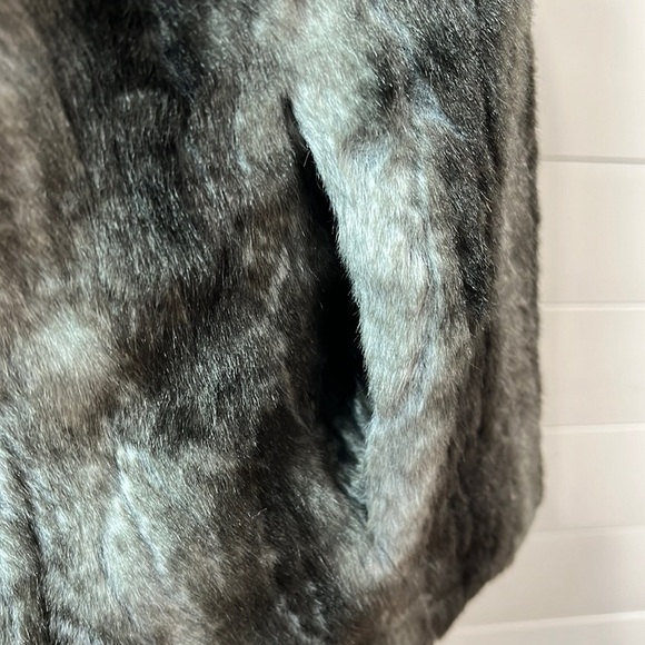 Vintage BLASSPORT Faux‎ Fur Reversible Vest Womens Medium Soft & Chic - Picture 7 of 14